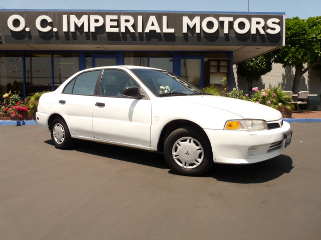 Mitsubishi Mirage 1998 photo 3