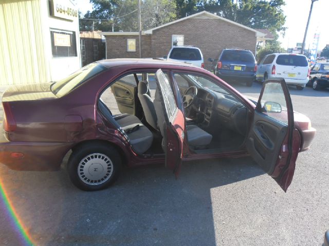 Mitsubishi Mirage 1999 photo 2