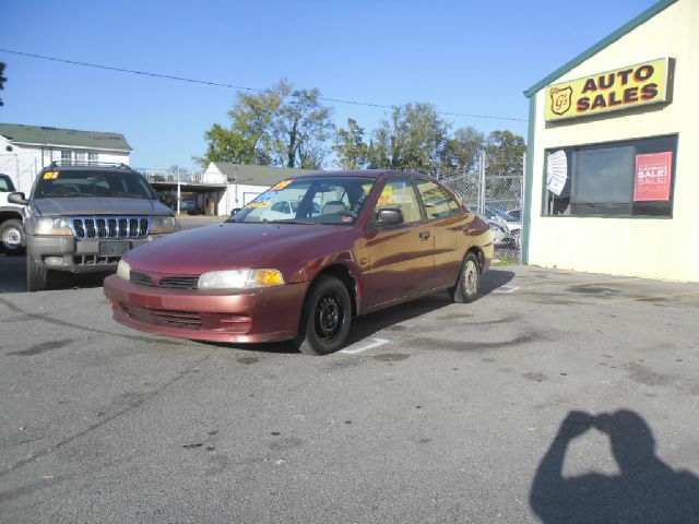 Mitsubishi Mirage 1999 photo 3