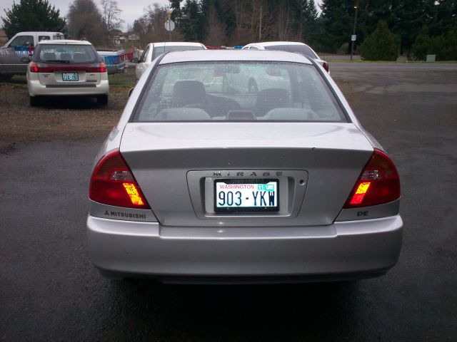 Mitsubishi Mirage 2000 photo 3