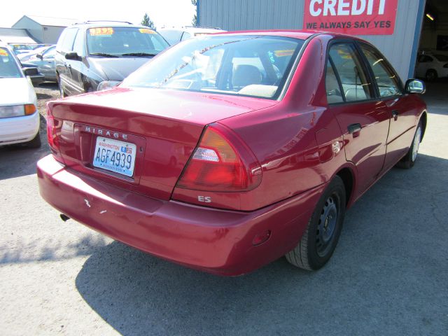 Mitsubishi Mirage 2001 photo 4
