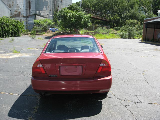 Mitsubishi Mirage 2001 photo 4