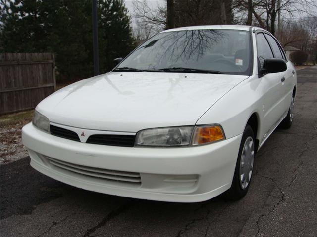 Mitsubishi Mirage 2001 photo 3