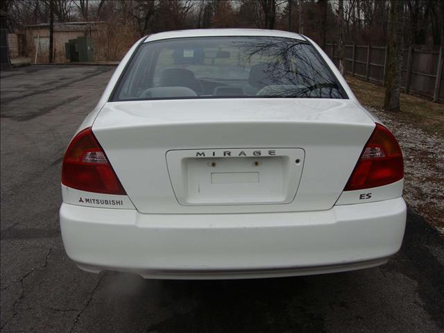 Mitsubishi Mirage 2001 photo 1