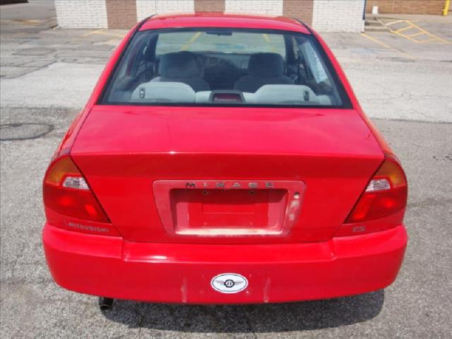 Mitsubishi Mirage 2001 photo 1
