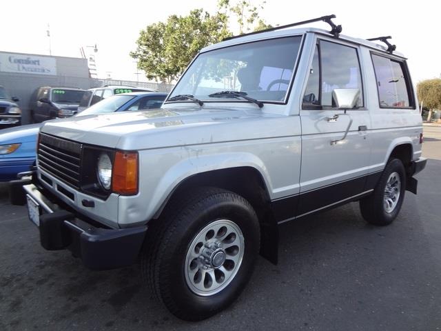 Mitsubishi Montero 1988 photo 2