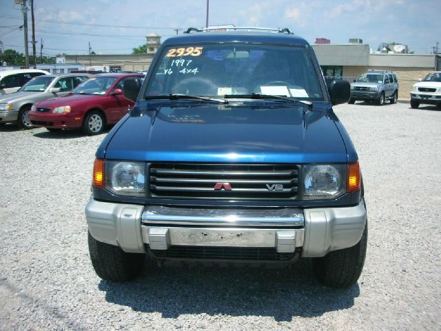Mitsubishi Montero 1997 photo 2