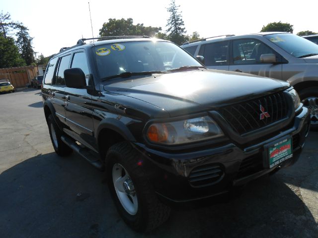 Mitsubishi Montero 2000 photo 2