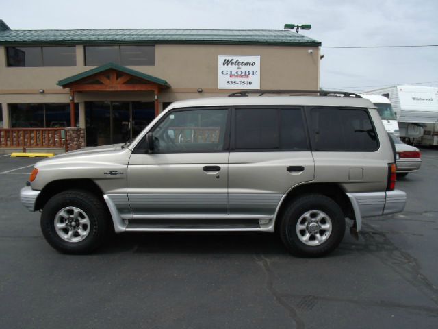 Mitsubishi Montero 2000 photo 1