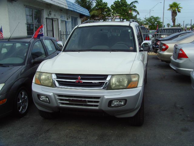 Mitsubishi Montero 2001 photo 1