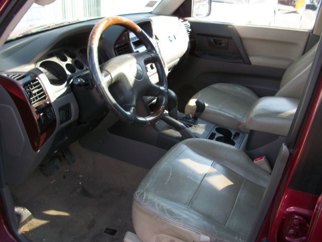 Mitsubishi Montero 2001 photo 2