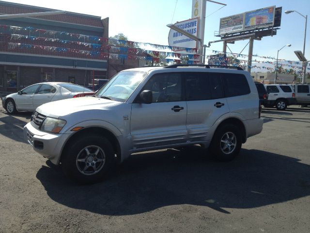 Mitsubishi Montero 2001 photo 1