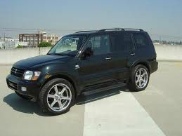 Mitsubishi Montero Super SUV