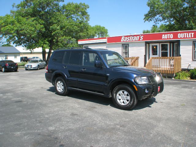 Mitsubishi Montero 2003 photo 4