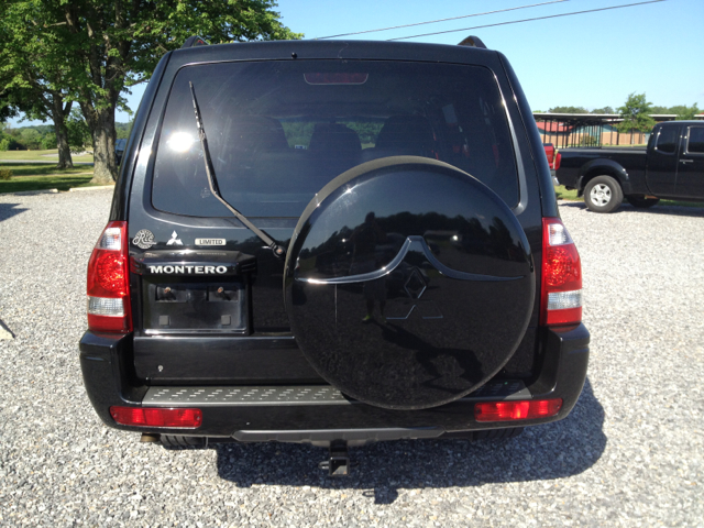 Mitsubishi Montero 2004 photo 4