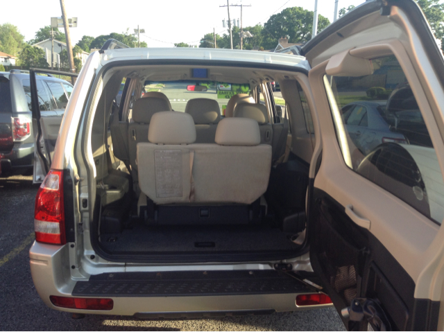 Mitsubishi Montero 2004 photo 16