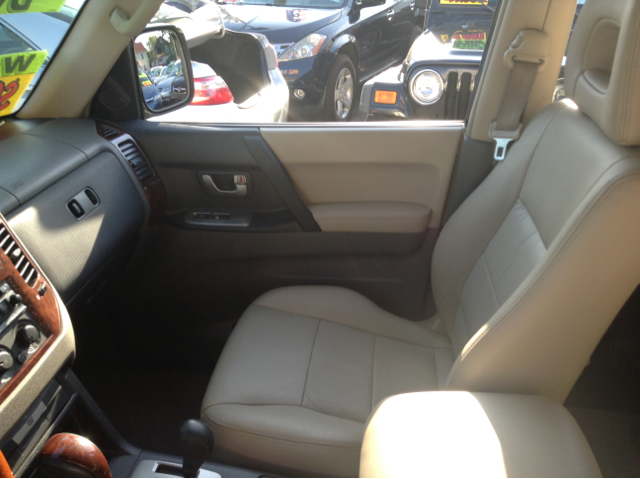 Mitsubishi Montero 2004 photo 29