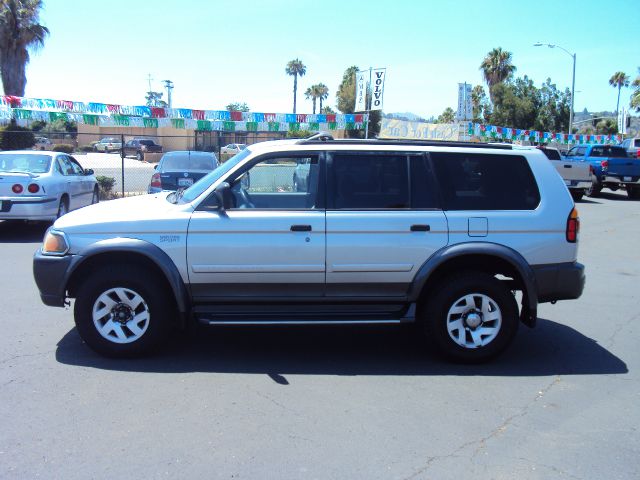 Mitsubishi Montero Sport 2000 photo 2