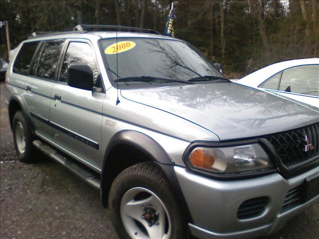 Mitsubishi Montero Sport 2000 photo 1
