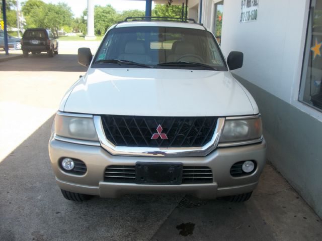 Mitsubishi Montero Sport 2000 photo 2