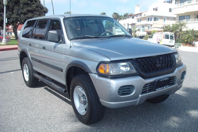 Mitsubishi Montero Sport 2000 photo 2