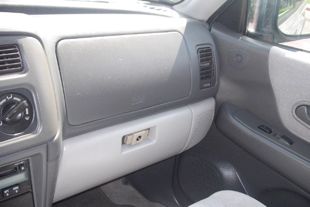 Mitsubishi Montero Sport 2000 photo 17