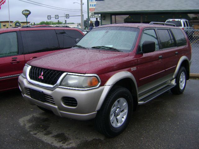 Mitsubishi Montero Sport 2001 photo 1