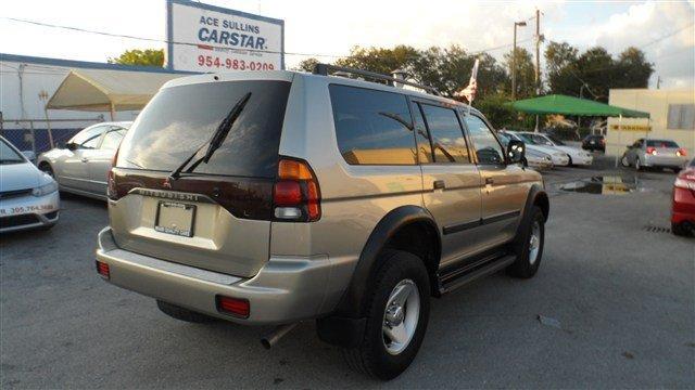 Mitsubishi Montero Sport 2001 photo 1