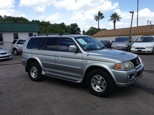 Mitsubishi Montero Sport 2001 photo 2