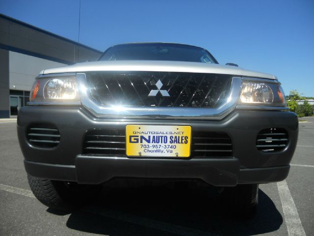 Mitsubishi Montero Sport Reg Cab 159.5 WB C5B SUV