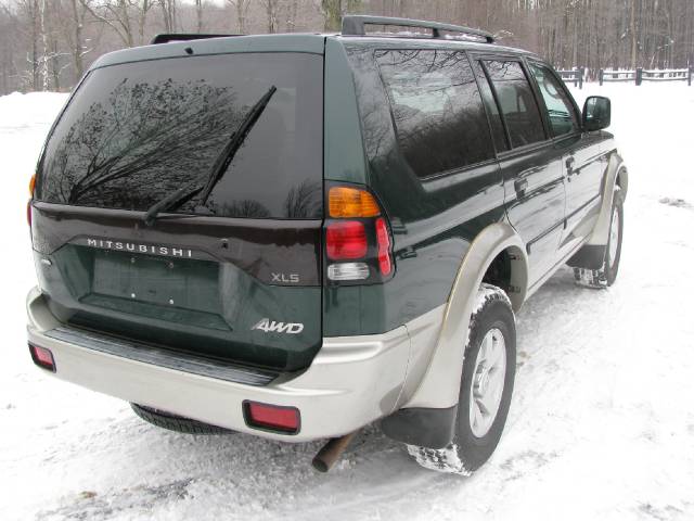 Mitsubishi Montero Sport 2002 photo 1