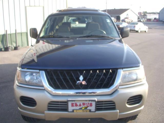 Mitsubishi Montero Sport XLS Sport Utility