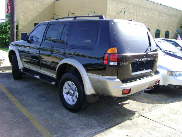 Mitsubishi Montero Sport 2002 photo 2