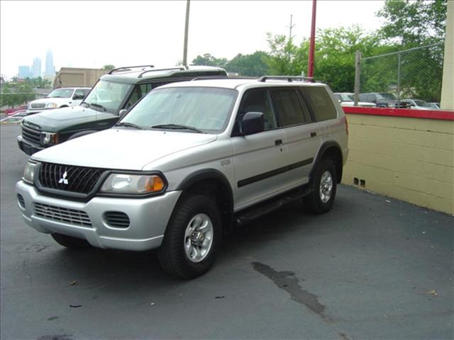 Mitsubishi Montero Sport 4 Dr 3.5 Sedan Sport Utility