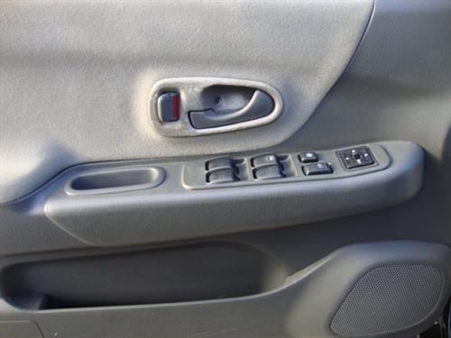 Mitsubishi Montero Sport 2002 photo 2