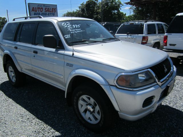 Mitsubishi Montero Sport 2002 photo 1