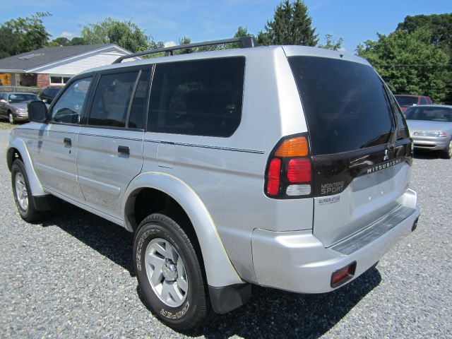 Mitsubishi Montero Sport 2002 photo 2