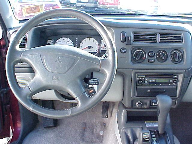 Mitsubishi Montero Sport 2002 photo 3