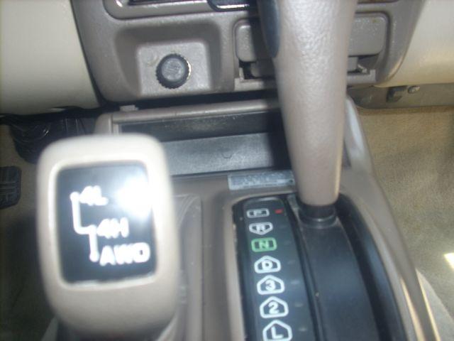 Mitsubishi Montero Sport 2002 photo 3
