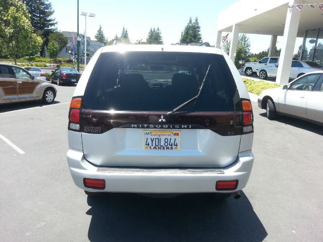 Mitsubishi Montero Sport 2002 photo 1