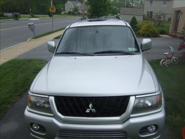 Mitsubishi Montero Sport 2002 photo 1
