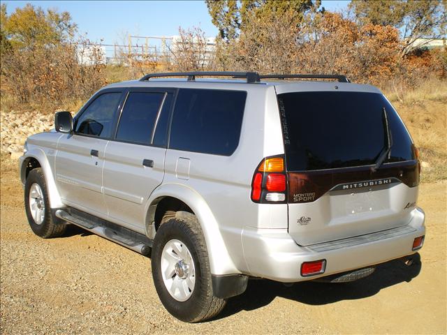 Mitsubishi Montero Sport 2002 photo 2