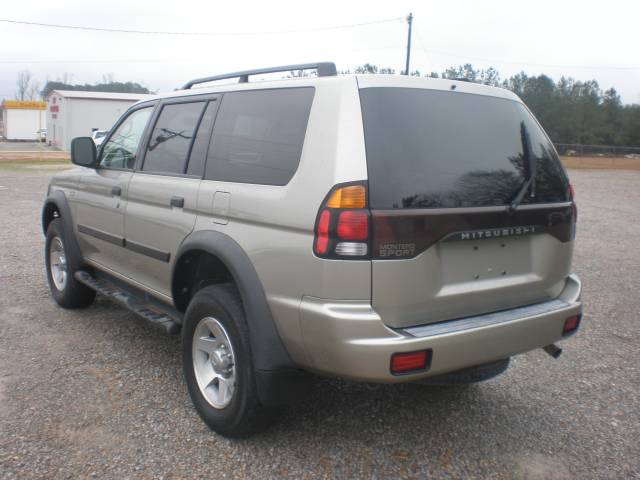 Mitsubishi Montero Sport 2002 photo 2