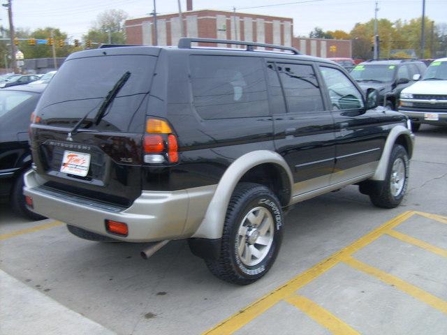 Mitsubishi Montero Sport 2002 photo 1