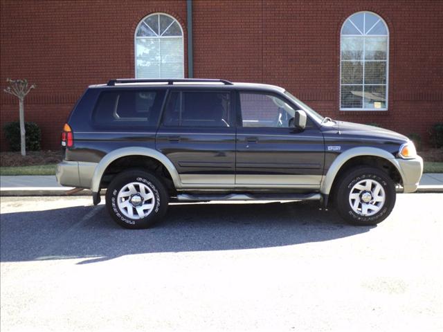 Mitsubishi Montero Sport 2002 photo 2