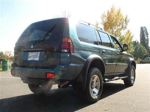 Mitsubishi Montero Sport LW2 Other