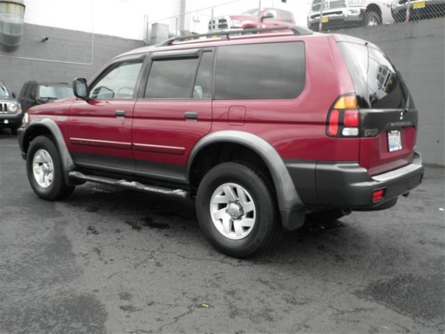 Mitsubishi Montero Sport 2003 photo 2