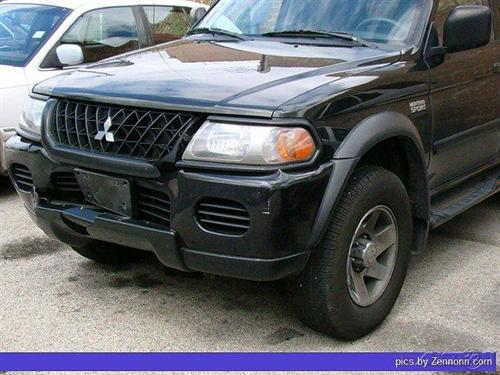 Mitsubishi Montero Sport 2003 photo 1