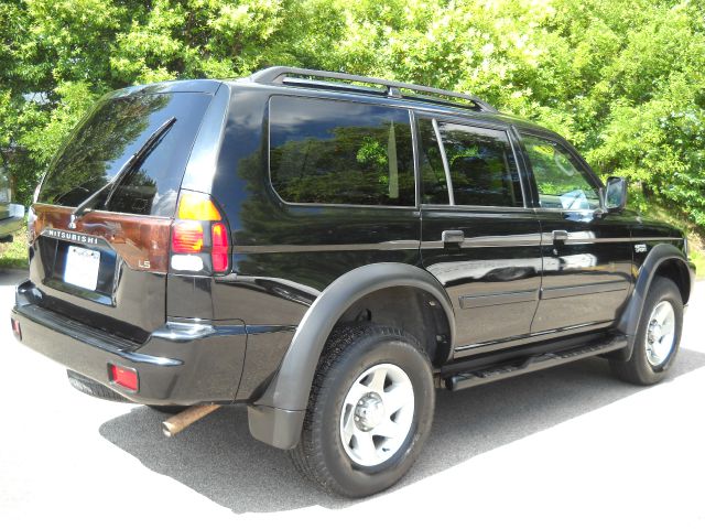 Mitsubishi Montero Sport 2003 photo 4