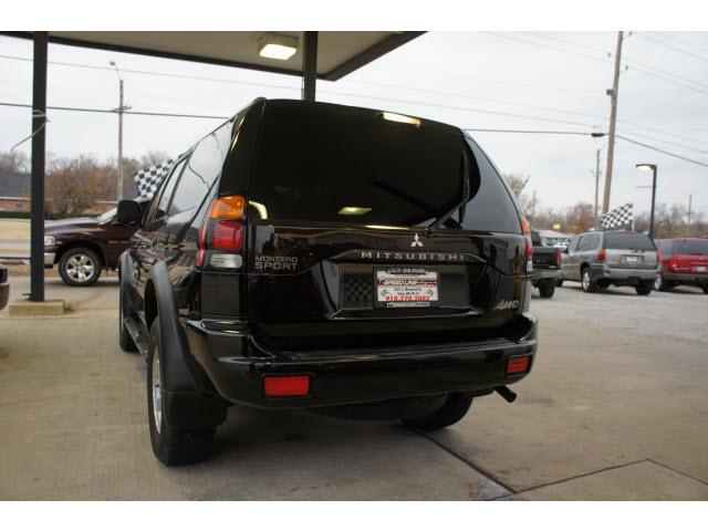 Mitsubishi Montero Sport 2004 photo 5